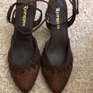 Restricted brand. Seagrass ankle-wrapped shoes!